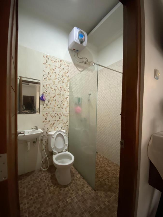 Rengganis Homestay 요그야카르타 외부 사진